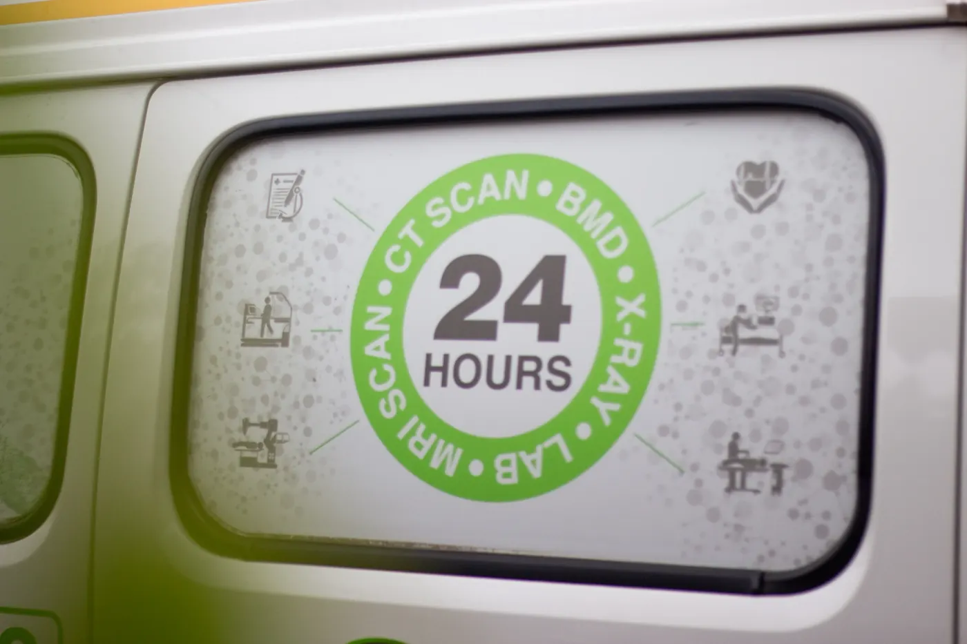TruScan ambulance 24 hours CT, MRI, X-ray and lab services