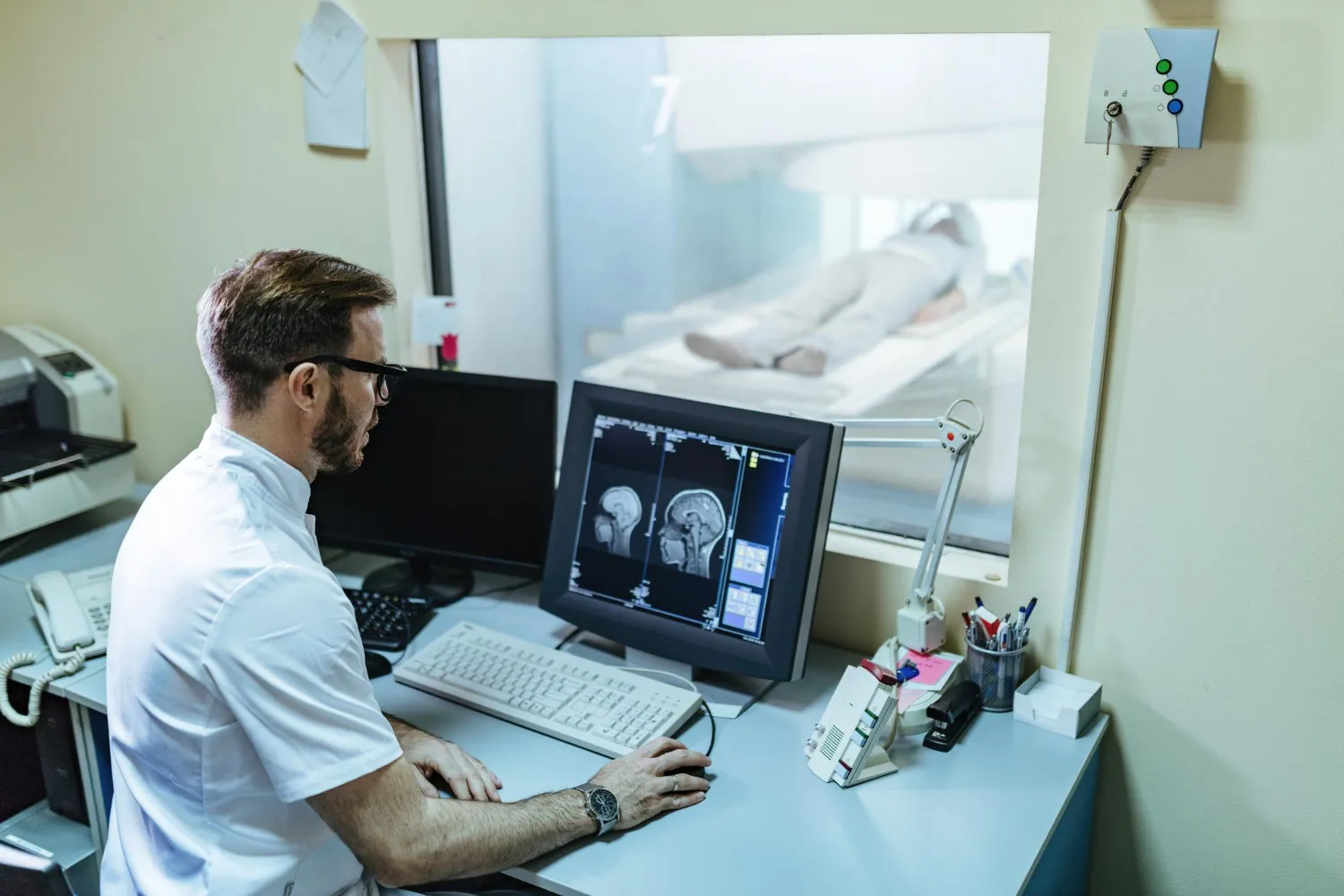 Beyond the Scan: How Non-Invasive Imaging Helps Detect Health Problems Early